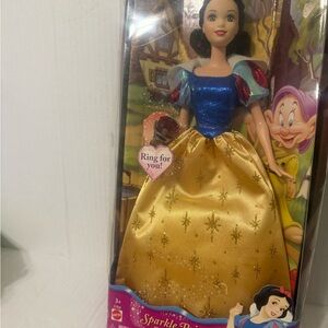 2004 Mattel Disney Sparkle Princess Snow White Mattel G7936 with Ring H1